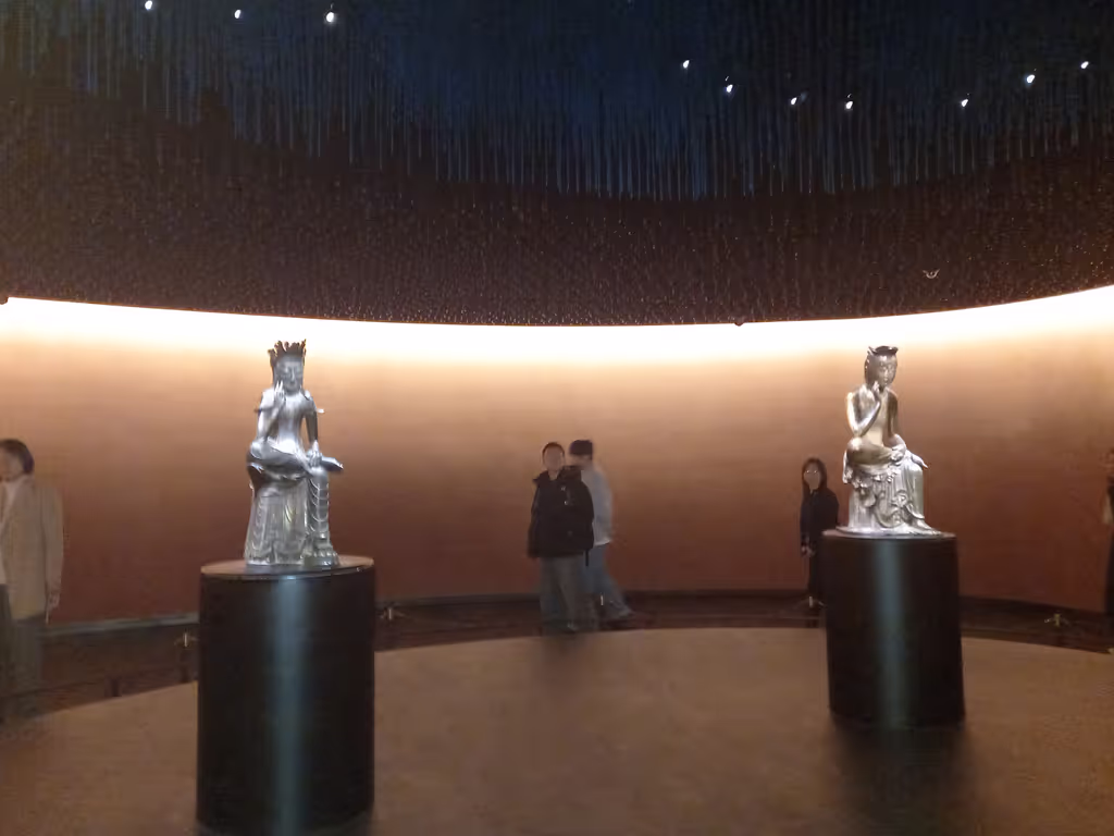 Seoul Private Tour - National Museum of Korea - Buddha statue