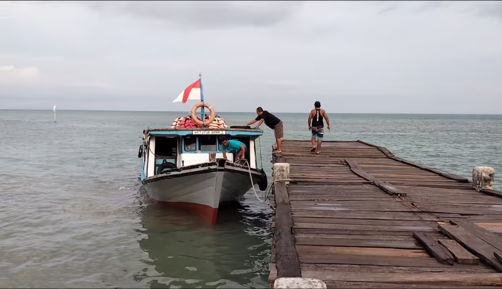 Jakarta Private Tour - the boat at Canti Harbor to Sebesi Island