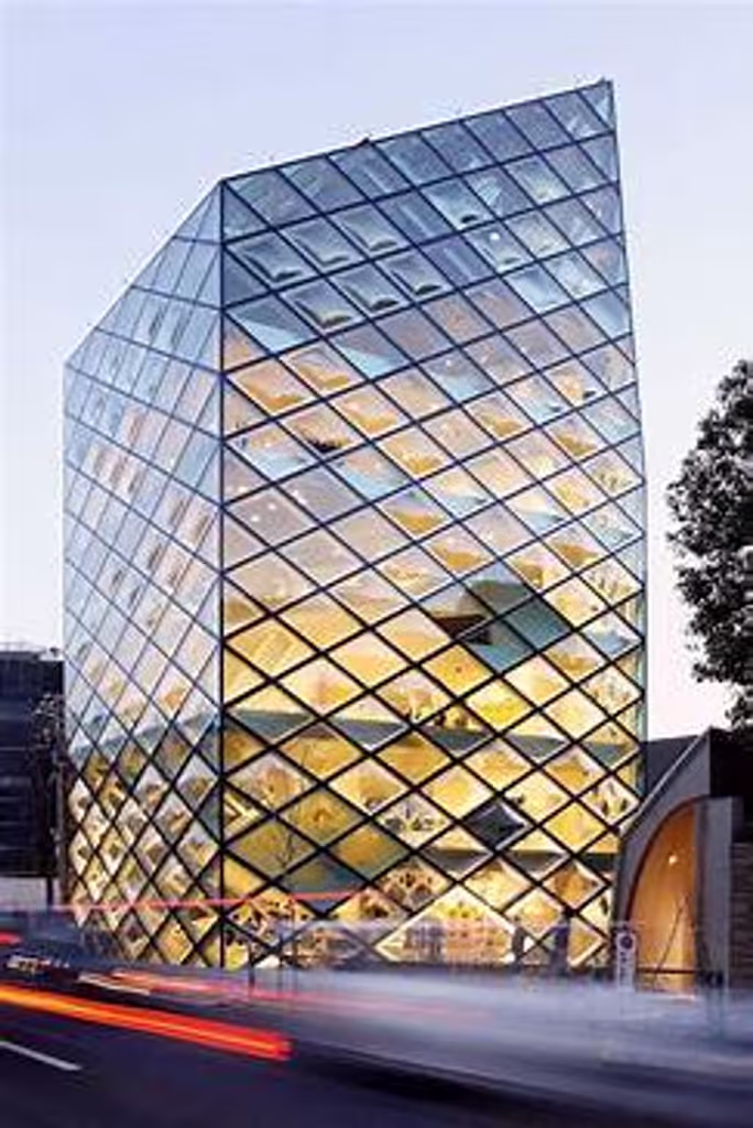Tokyo Private Tour - Prada Aoyama