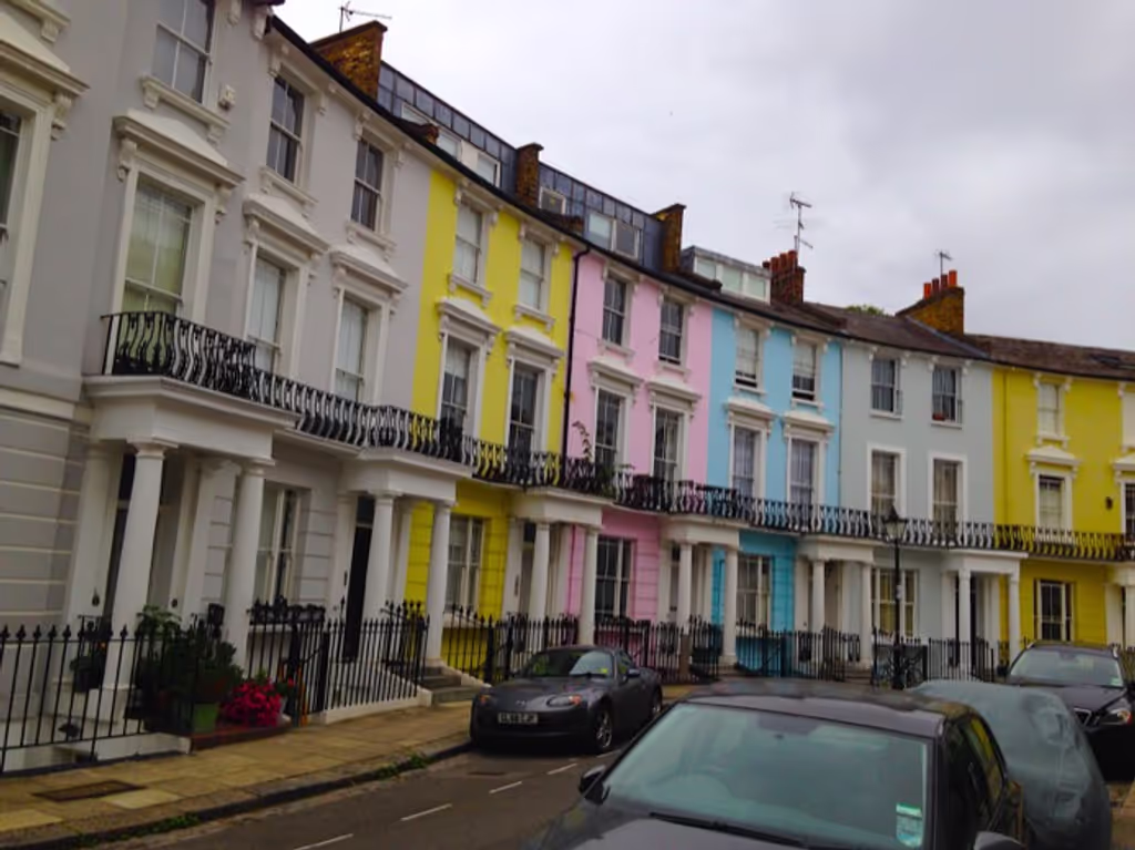 London Private Tour - Chalcot Crescent, home of Paddington Bear