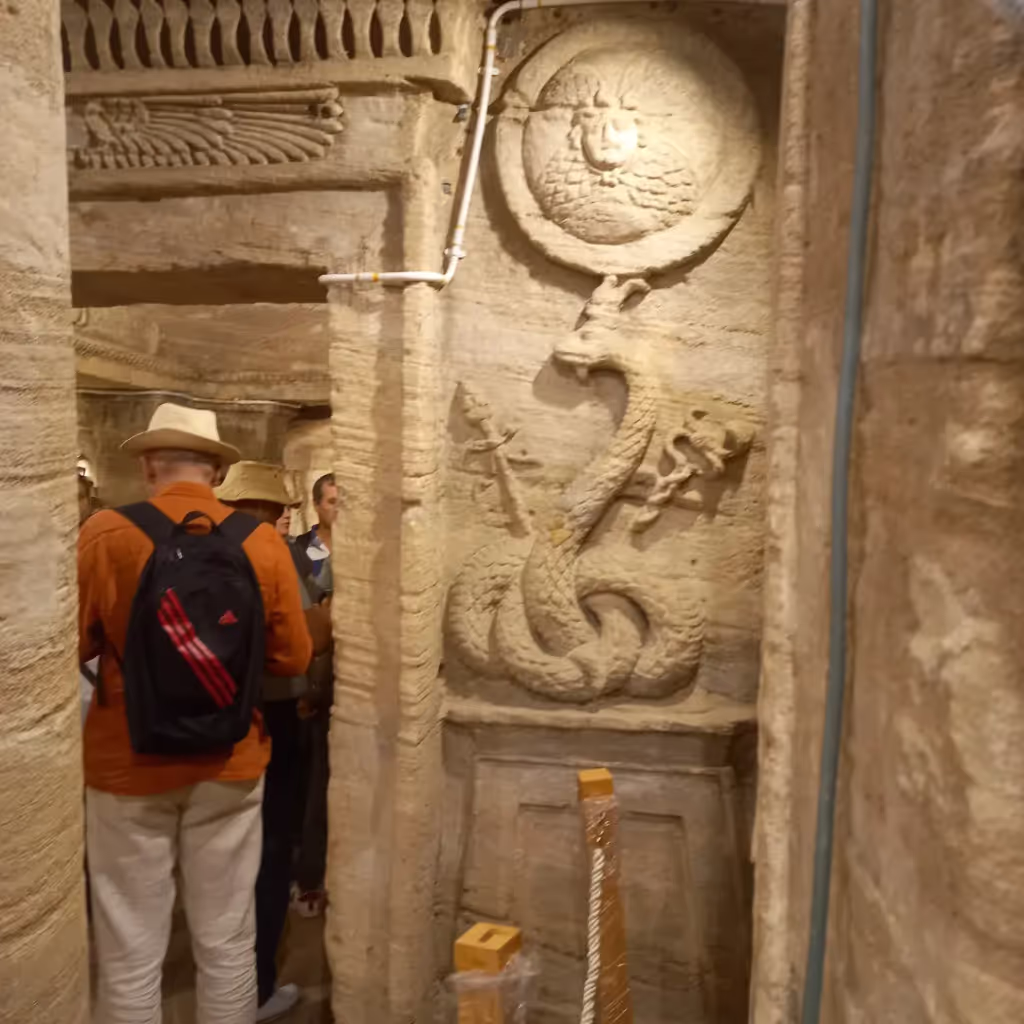 Cairo Private Tour - Catacombs of komelshukafa