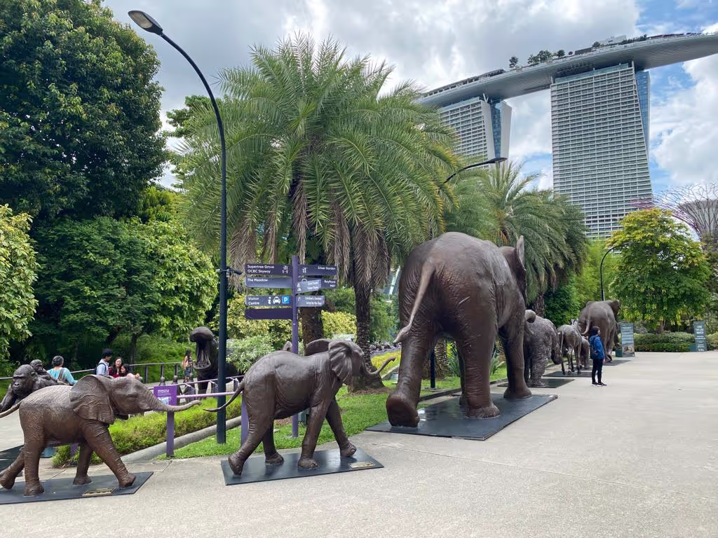 Singapore Private Tour - Gardens by the Bay - Animals Sculptures