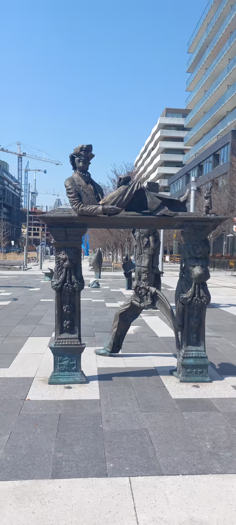 Toronto Private Tour - Sculpture: Garden of Future Follies