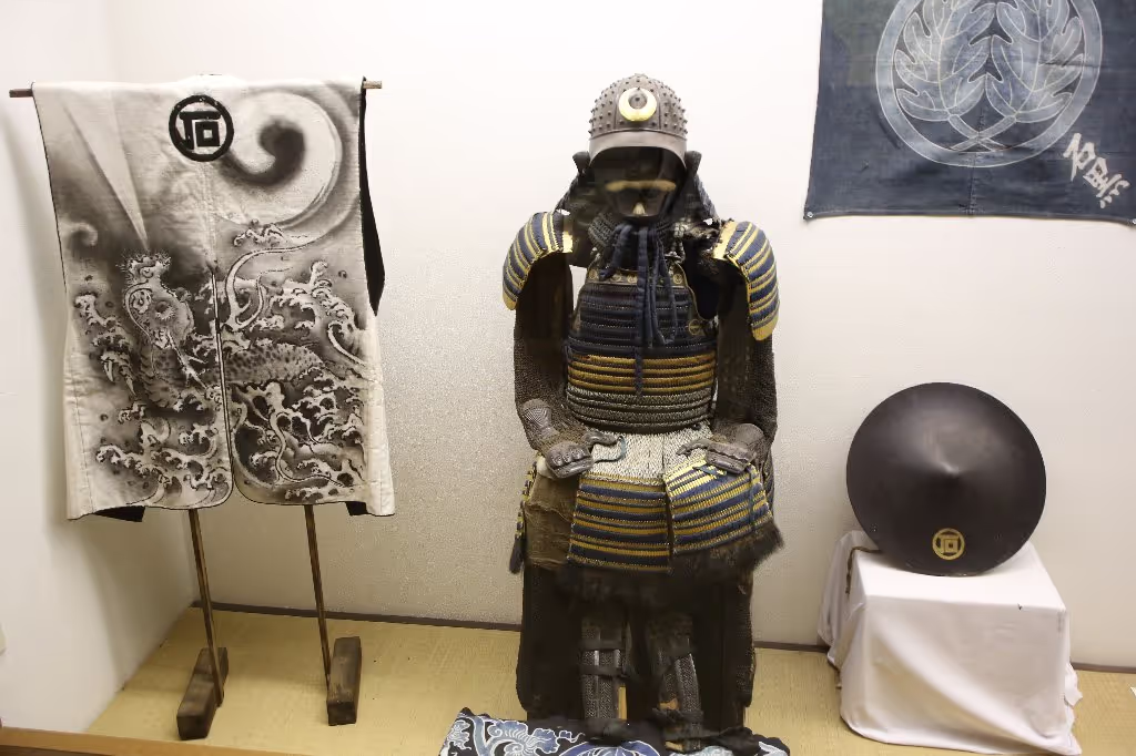 Akita Private Tour - Samurai Armor of Ishiguro family