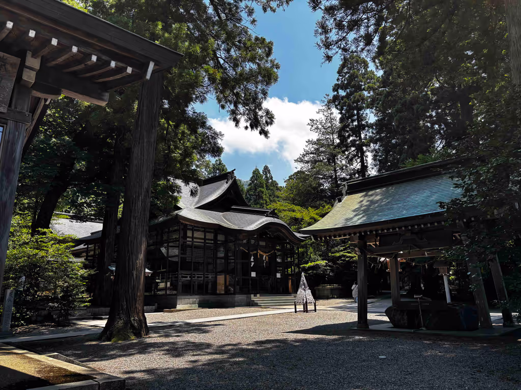 Kanazawa Private Tour - Kinkengu Shrine