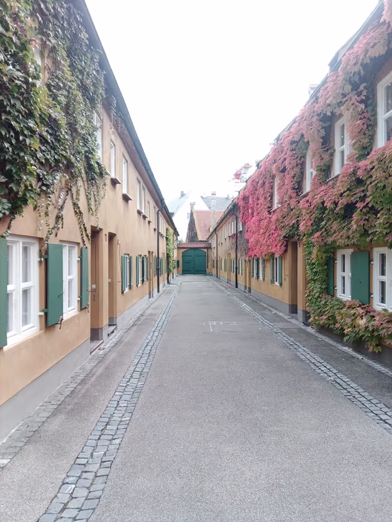 Augsburg Private Tour - Augsburg, Fuggerei, social living