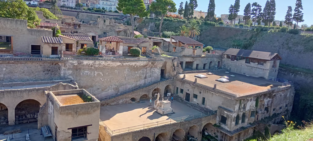 Herculaneum Private Tour - Landscape