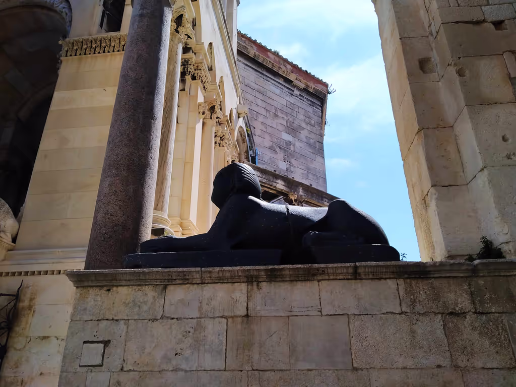 Split Private Tour - The Sphinx at the Peristyle
