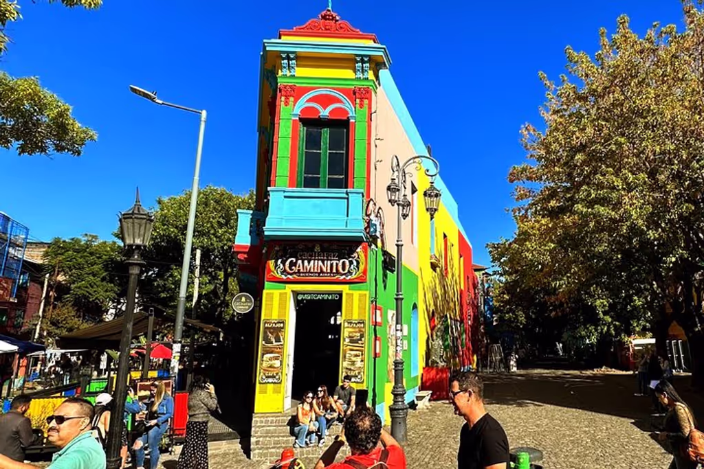 Buenos Aires Private Tour - Caminito: Colors dance, tango whispers