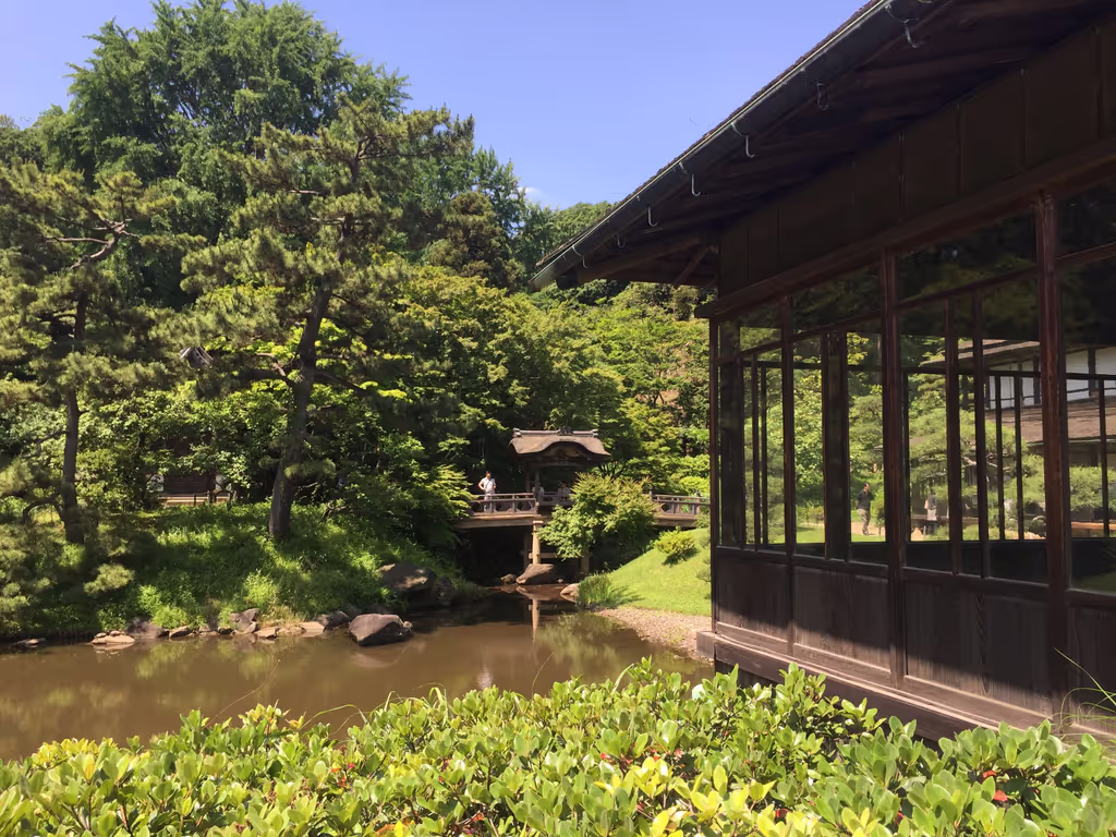Yokohama Private Tour - Rinshun-kaku in the Sankei-en