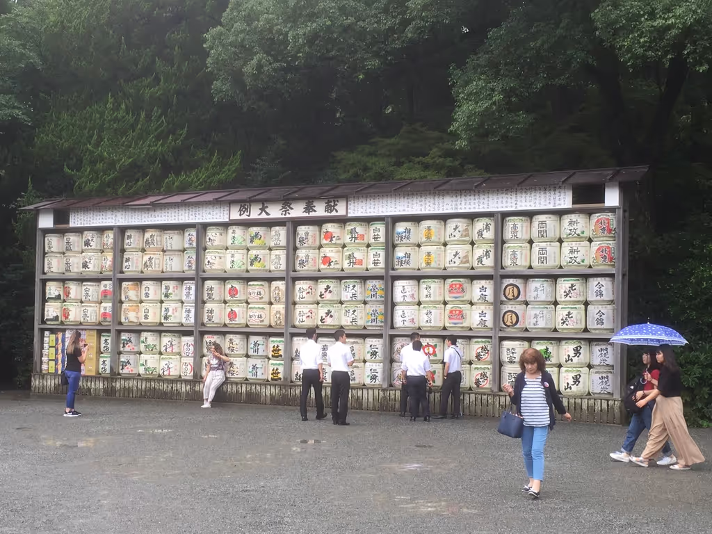 Kamakura Private Tour - Sake Barrels display in the precinct