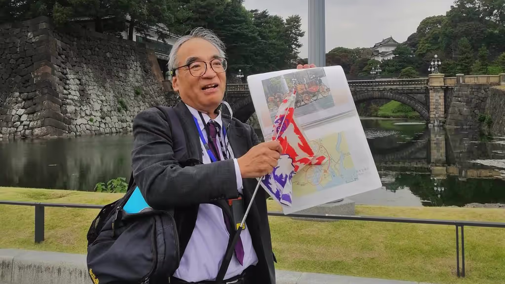 Tokyo Private Tour - In front of Nijubashimae, Double bridge Imperial P