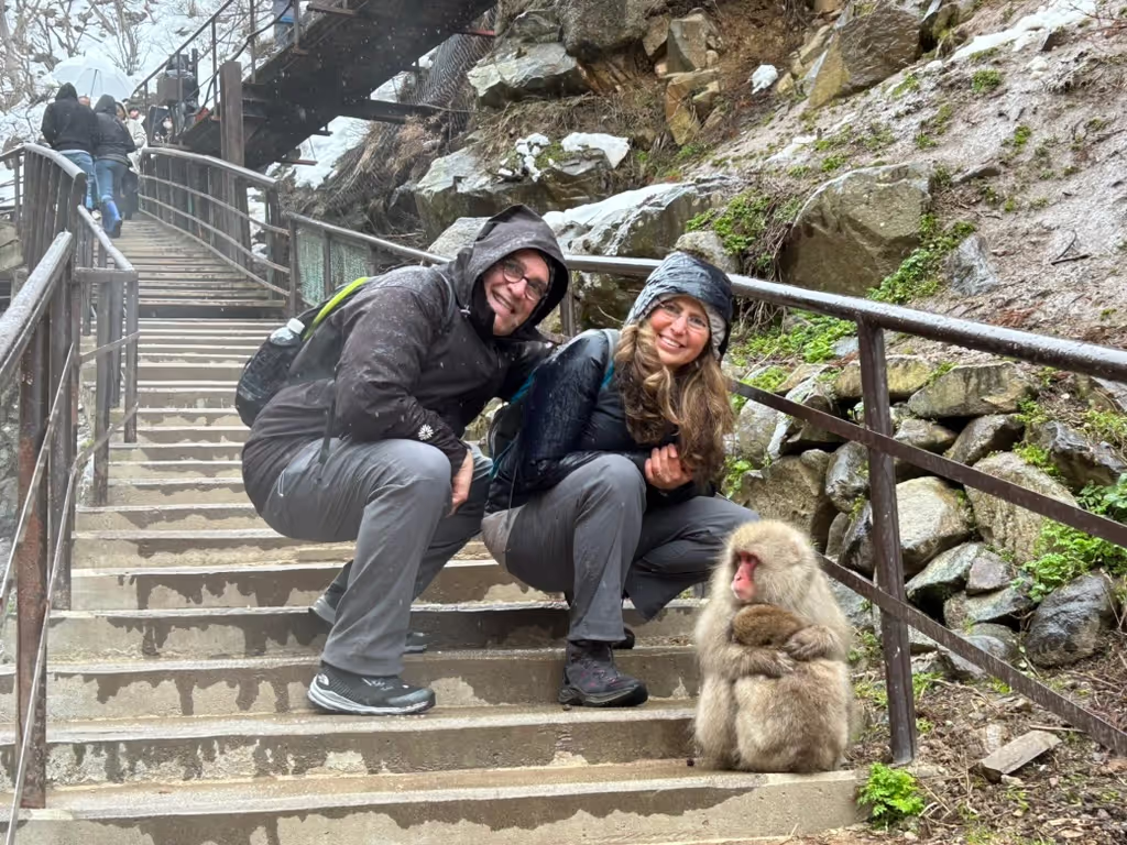 Nagano Private Tour - with a mother and child monkey