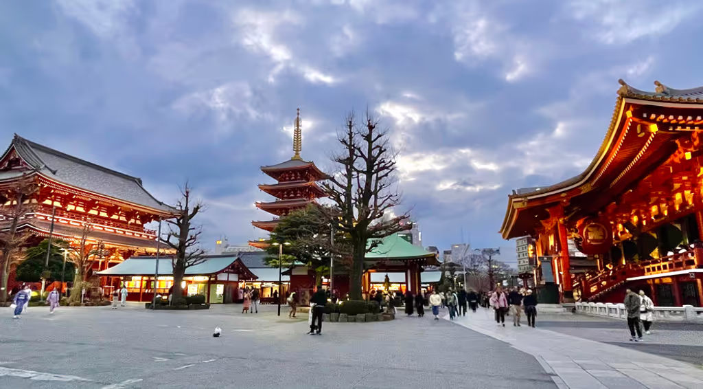 Tokyo Private Tour - Sensoji temple illuminated near sunset
