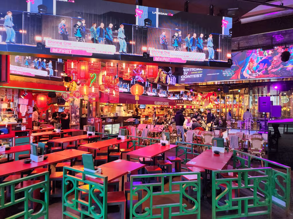 Tokyo Private Tour - Inside Kabukicho Tower