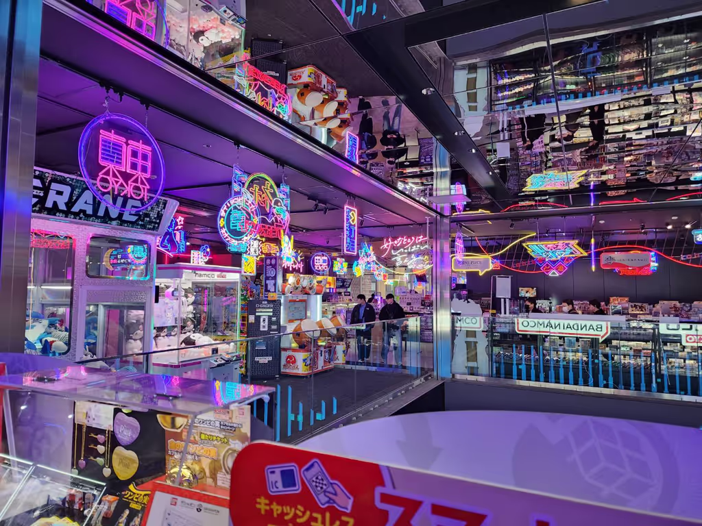 Tokyo Private Tour - Inside Kabukicho Tower