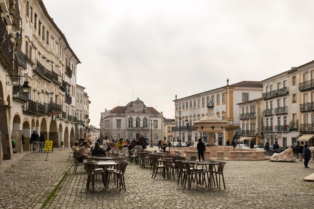 Lisbon Private Tour - Giraldo square