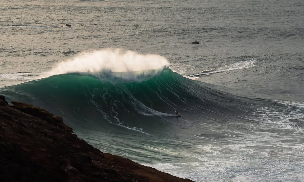 Lisbon Private Tour - Nazaré big waves