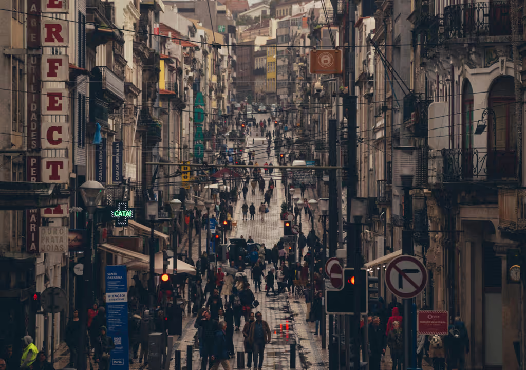 Lisbon Private Tour - Porto commerce street