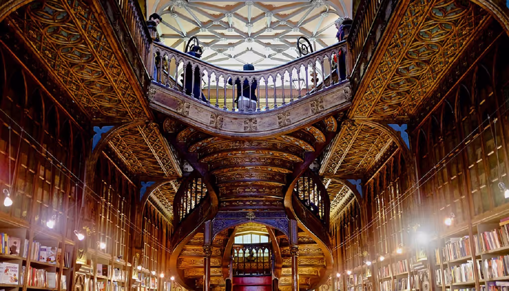 Lisbon Private Tour - Lello bookshop