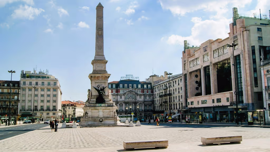Lisbon Private Tour - Restauradores square