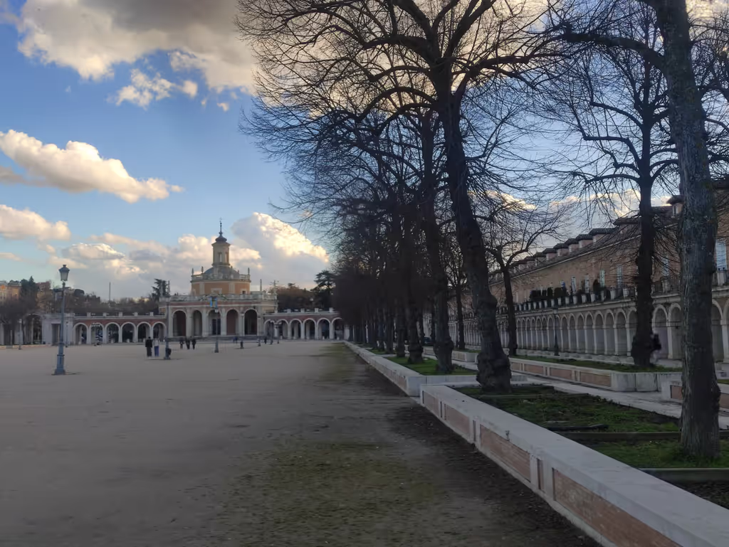 Madrid Private Tour - HUGE ROYAL SQUARES