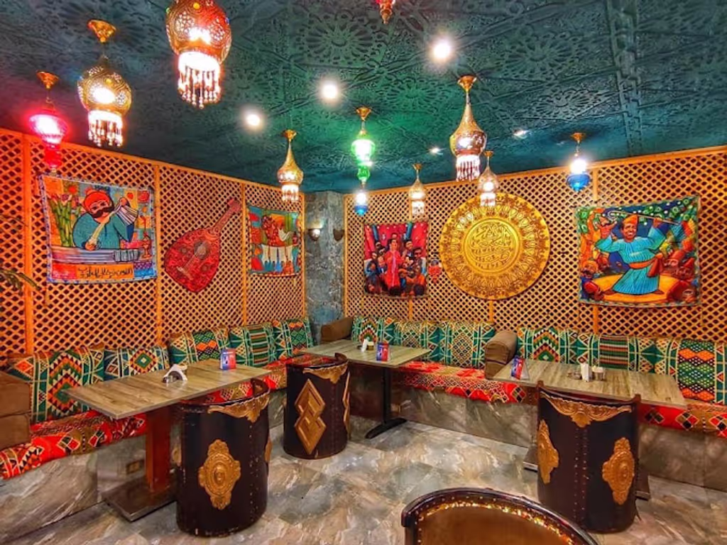 Cairo Private Tour - Local style Restaurant