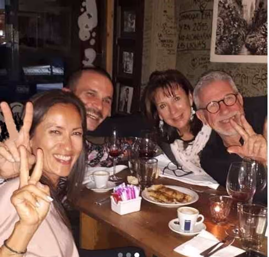 Buenos Aires Private Tour - Enjoying dinner
