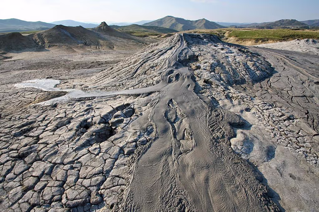 Bucharest Private Tour - the muddy volcanoes