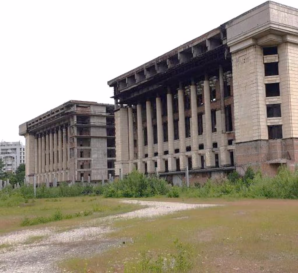 Bucharest Private Tour - ruins of the recent past