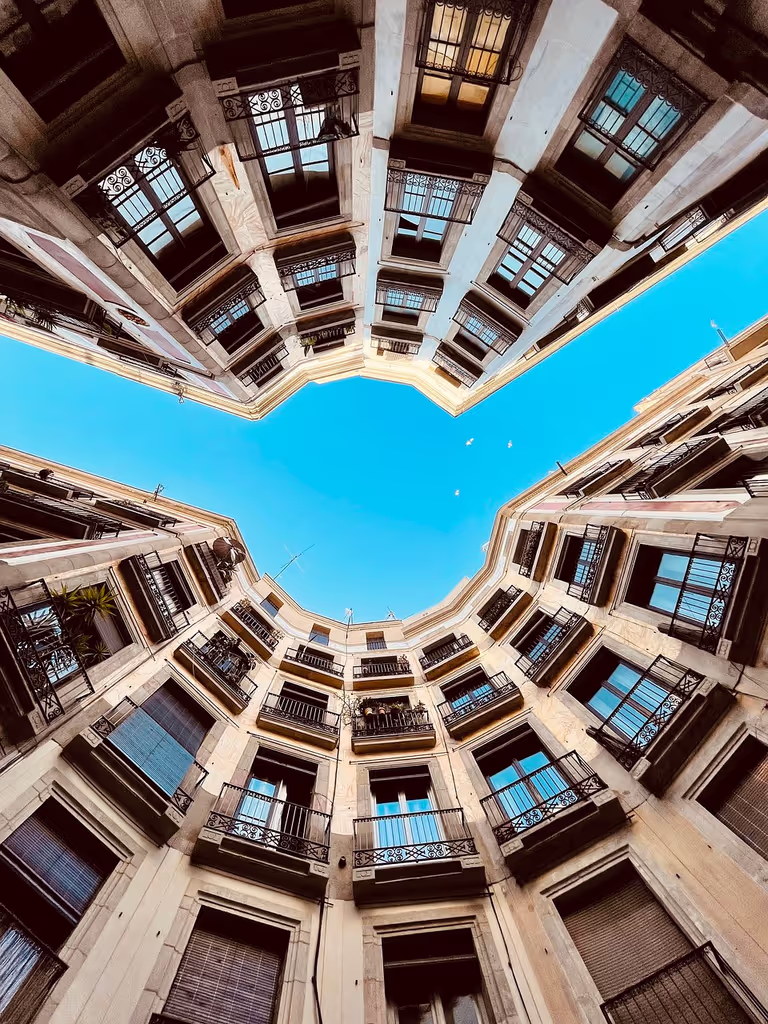 Barcelona Private Tour - Secret street in Barcelona