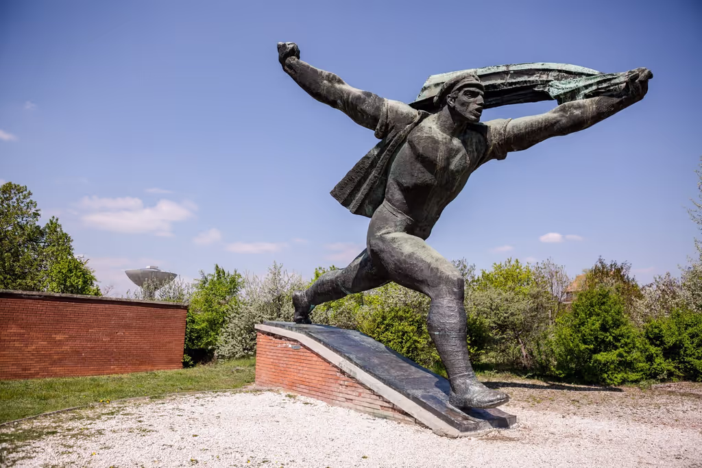 Budapest Private Tour - Memento