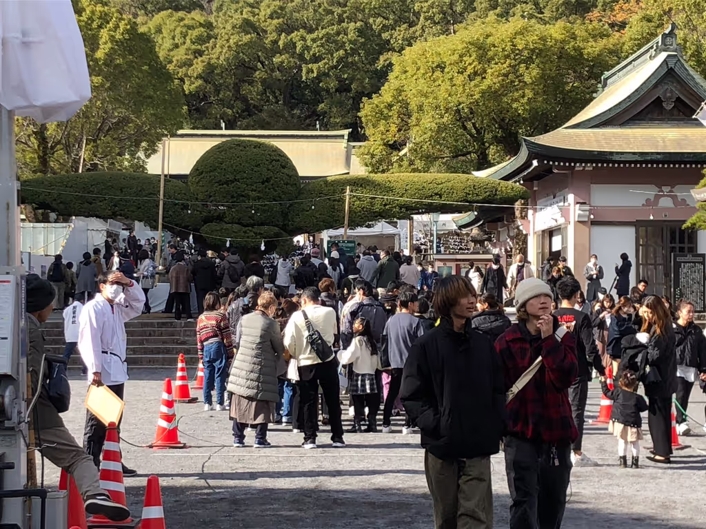Kagoshima Private Tour - First visit of the new year to Terukuni Shrine.