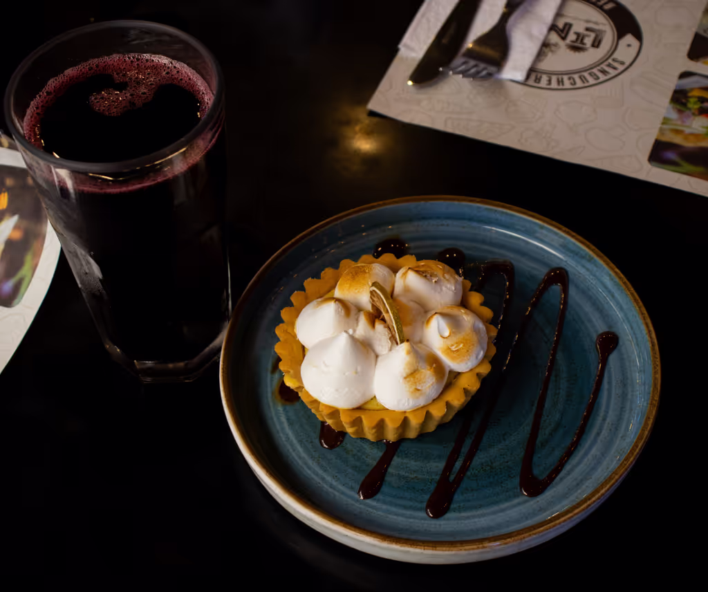 Lima Private Tour - Chicha Morada with dessert