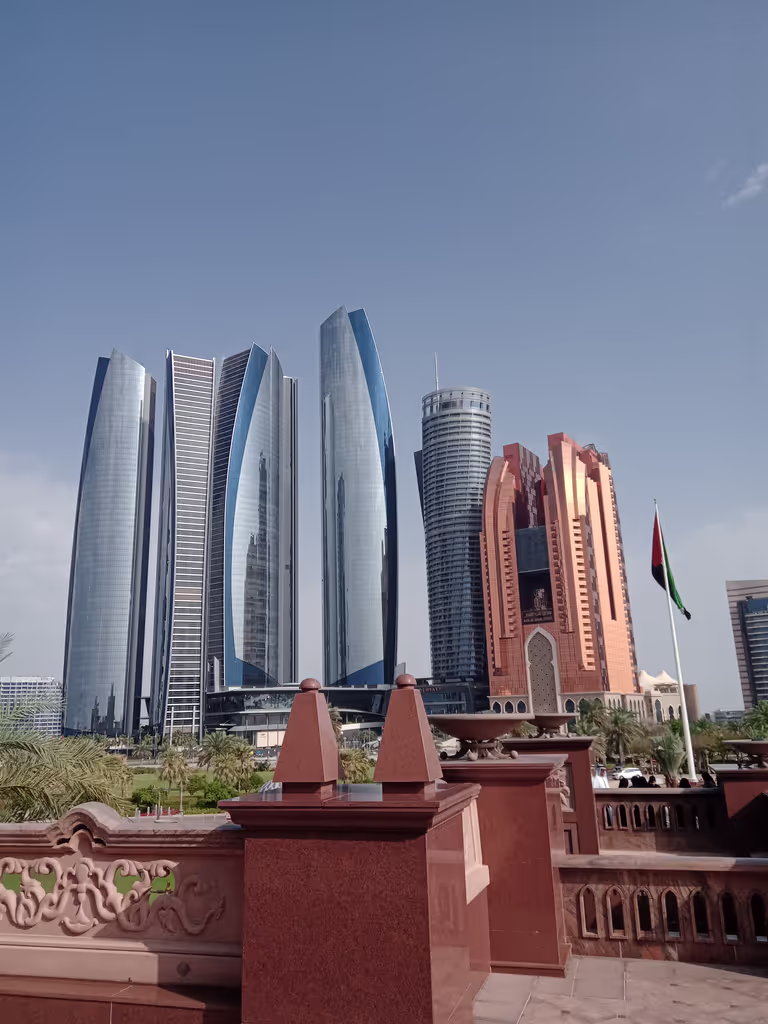 Abu Dhabi Private Tour - Etihad Towers Abu-Dhabi