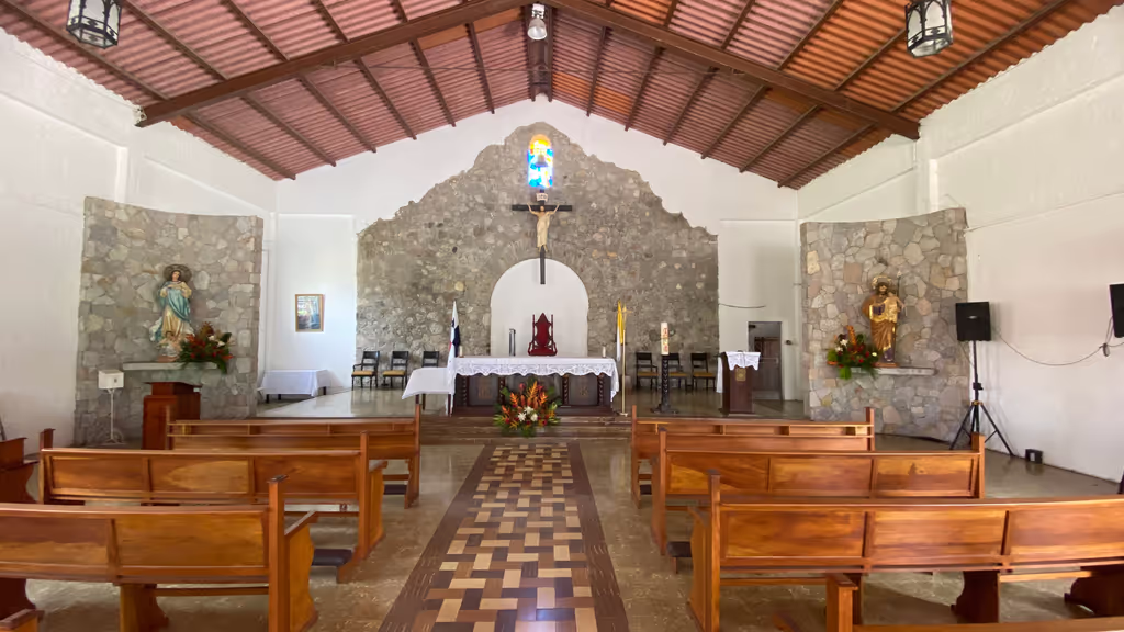 Panama City Private Tour - Altar at the El Valle Catholic Church