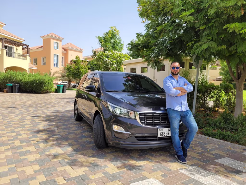 Dubai Private Tour - private 10 hours tour with Kia Carnival