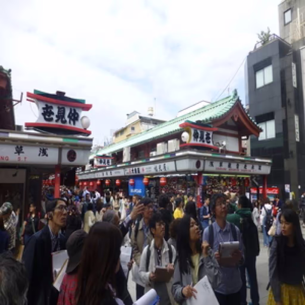 Tokyo Private Tour - Nakamise shopping street
