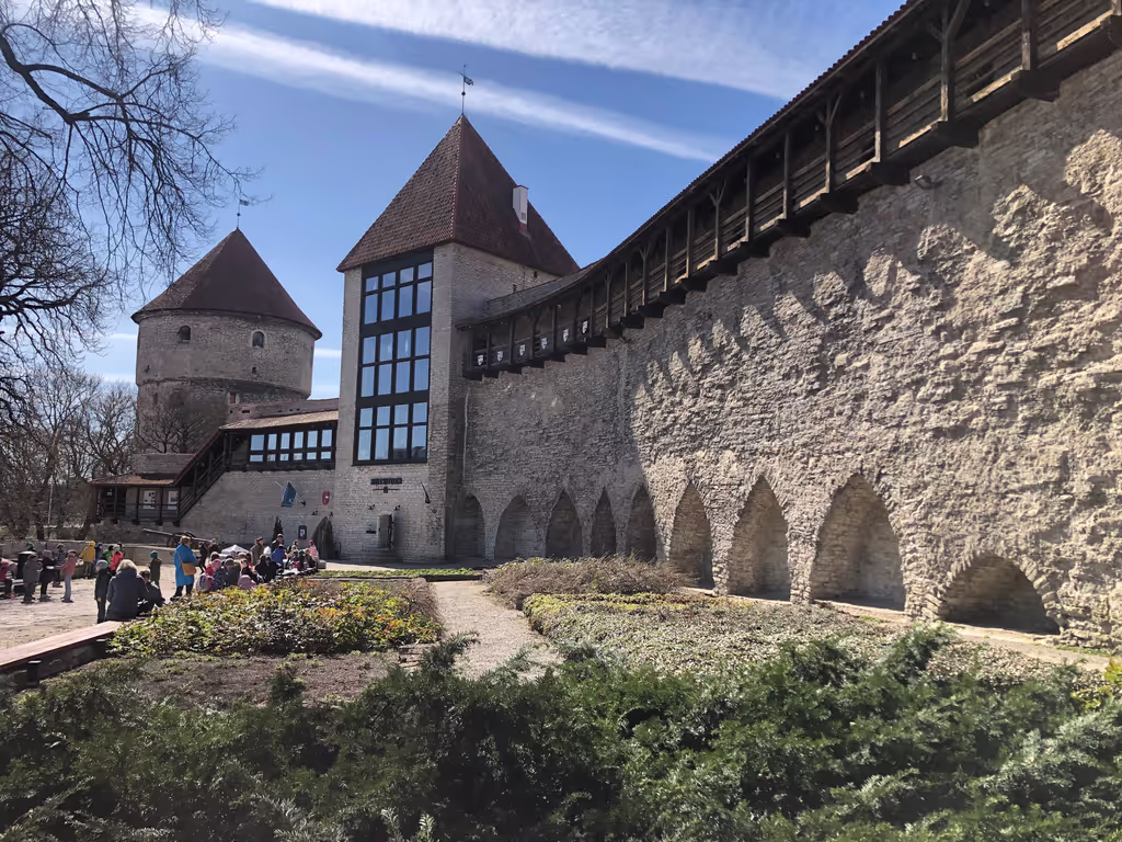 Tallinn Private Tour - Yard of Danish king