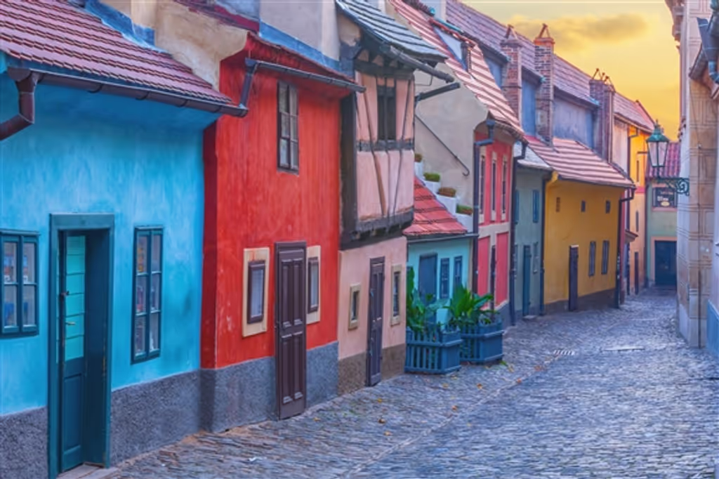 Prague Private Tour - Colorful tiny houses of Golden Lane