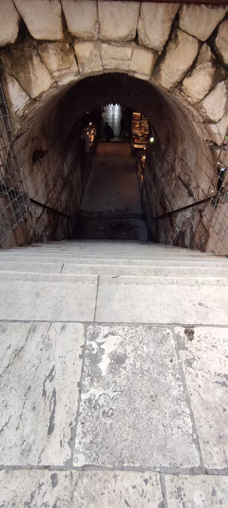 Split Private Tour - Entrance to the Cellars of the Palace