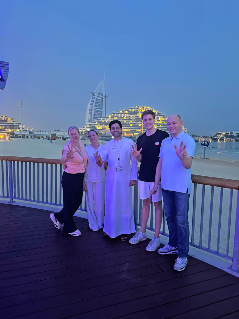 Dubai Private Tour - Jumeirah Night Beach