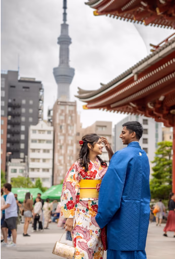 Tokyo Private Tour - Dress up Kimono in front of Sky tree tower