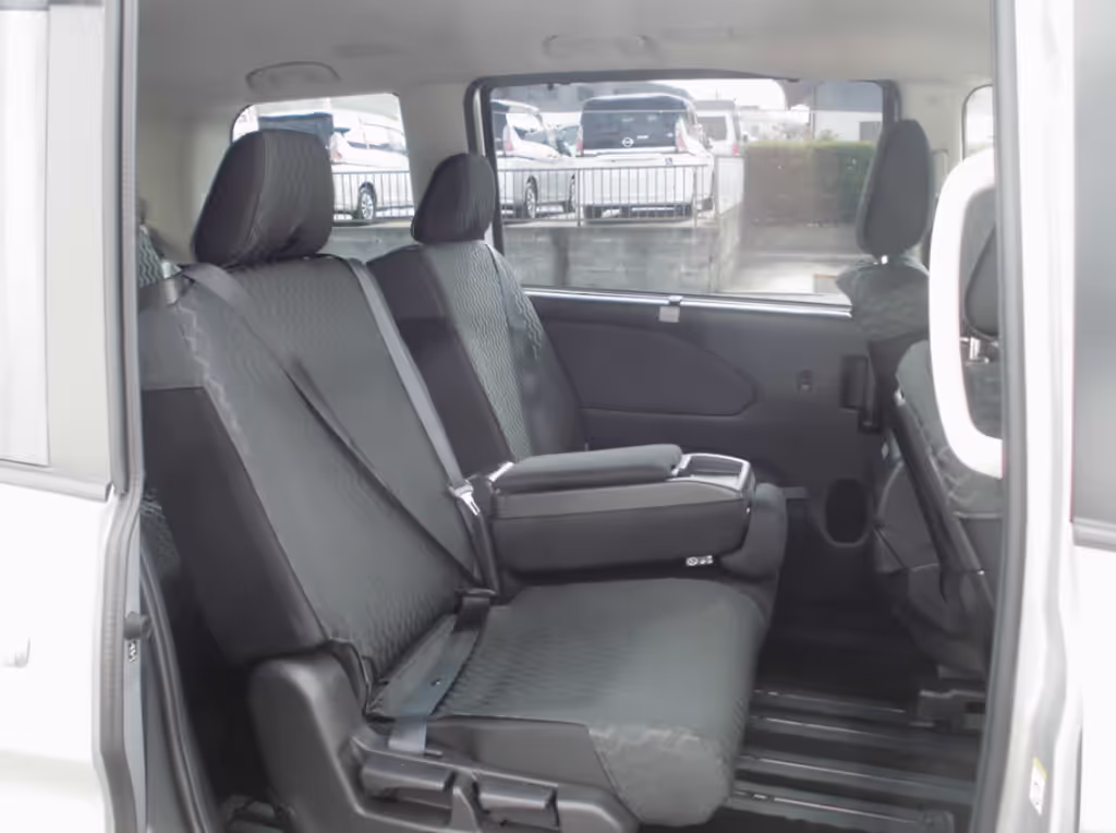 Fukuoka Private Tour - “spacious second-row seats”