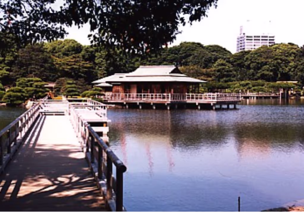 Tokyo Private Tour - Hama-rikyu garden