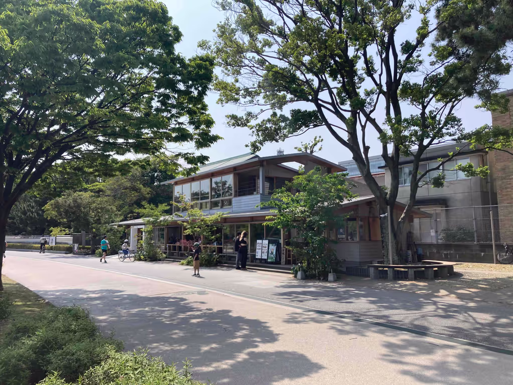Fukuoka Private Tour - 4)The Ohori Terrace in the natural settings