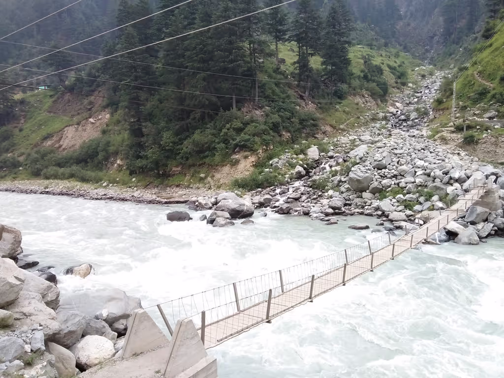Lahore Private Tour - River Swat