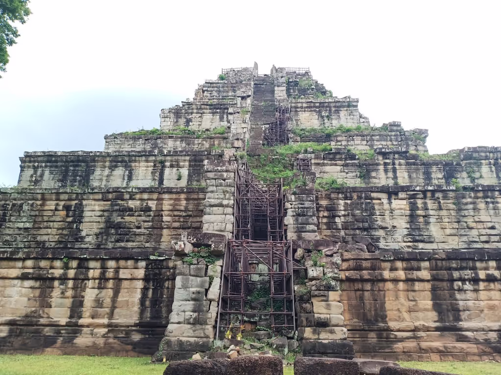 Siem Reap Private Tour - Koh Ker