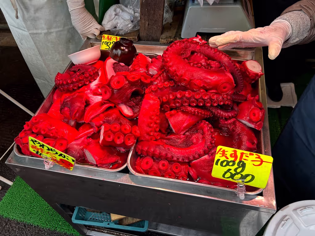 Tokyo Private Tour - Octopus in Tsukuji
