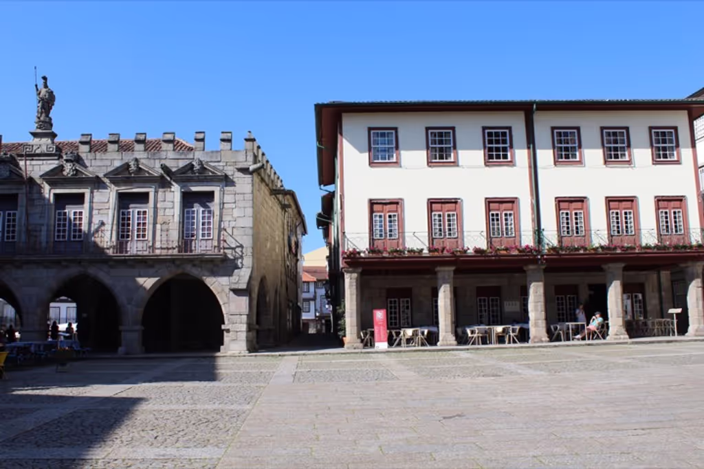Guimarães Private Tour - Oliveira Square- Guimarães